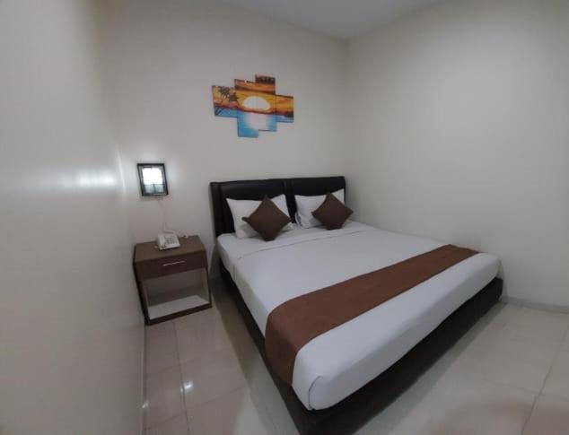 Grand Avira Hotel Batu Merah Exterior foto
